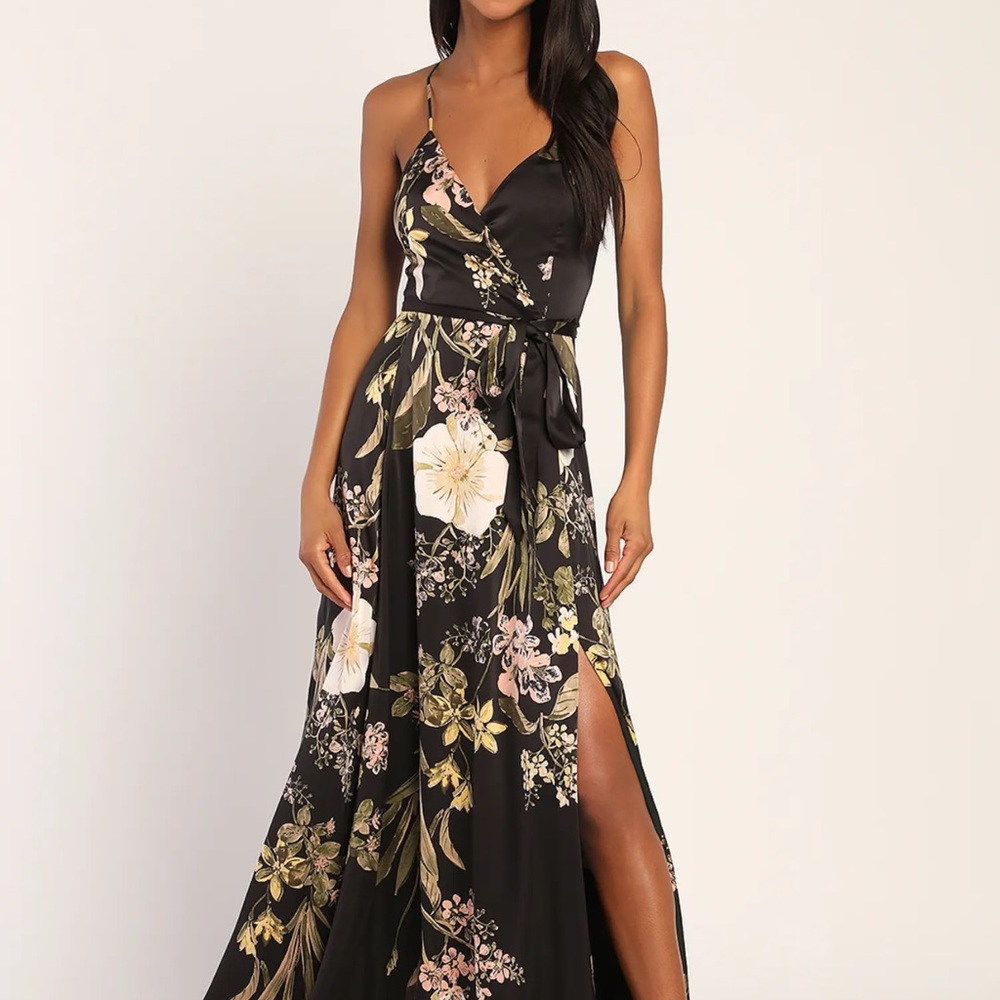 Lulu's Black Floral Maxi Dress